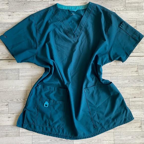 Carhartt Tops - Carhartt Force Scrub Top Women’s Large Teal Blue Short Sleeve Pockets